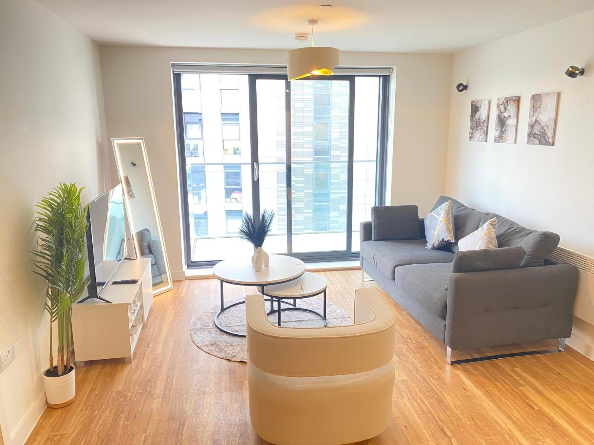 Luxury 2-Bed High-Rise In Manchester With Parking Dış mekan fotoğraf